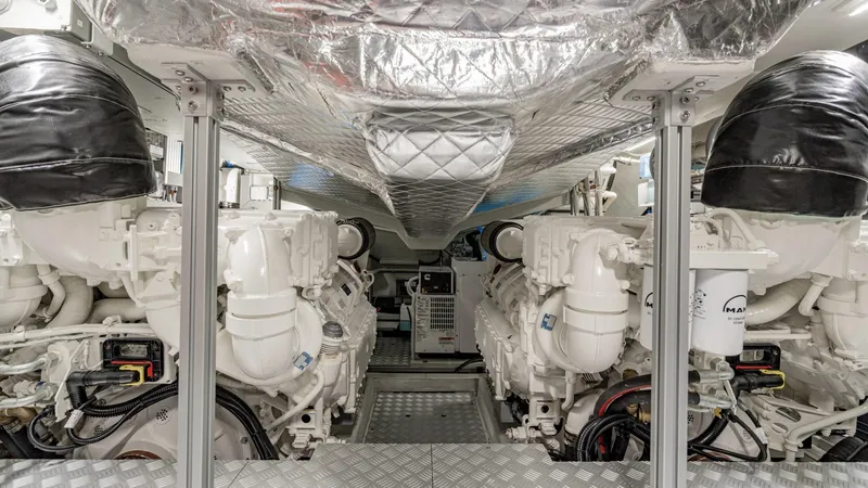  Yacht Photos Pics GS309545.jpg