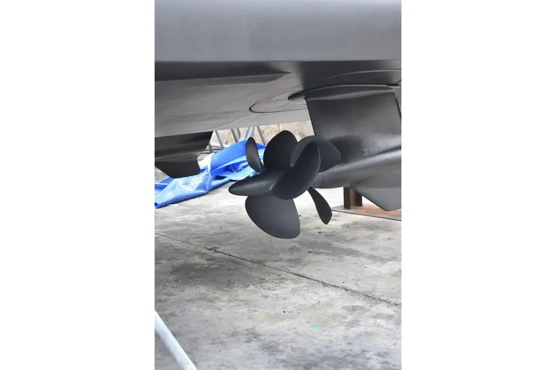 Rivo Co Rivo Yacht Photos Pics Propeller of 2019 Pershing 5x yacht, showcasing sleek design and engineering.