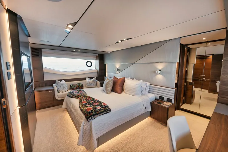 Hooked Her Yacht Photos Pics Princess V78 Hooked Her - Owner's Stateroom