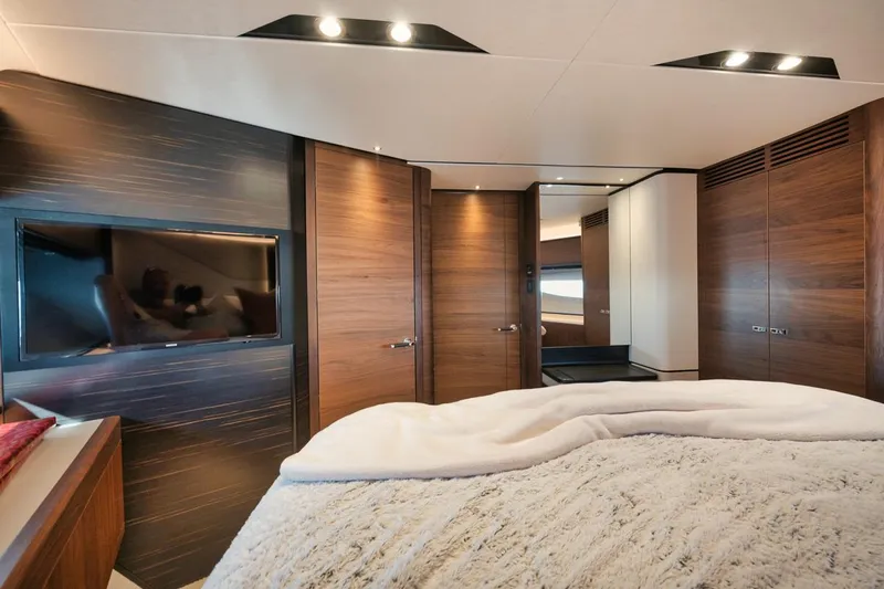 Hooked Her Yacht Photos Pics Princess V78 Hooked Her - VIP Stateroom