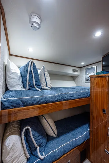 City Hands Yacht Photos Pics 