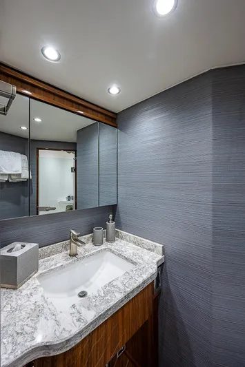 City Hands Yacht Photos Pics 