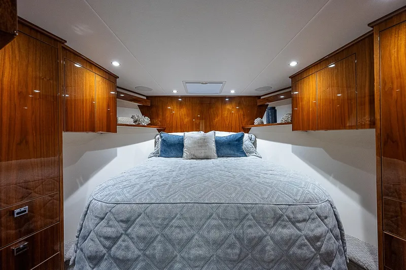 City Hands Yacht Photos Pics 