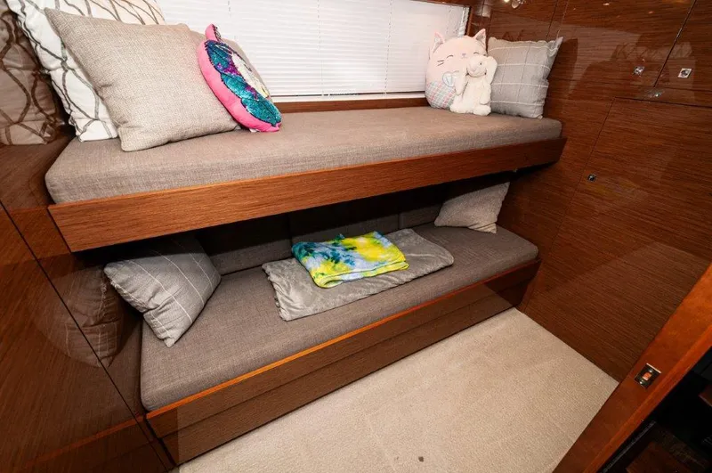 Harper Bell Yacht Photos Pics 2020 Cruisers Yachts- HARPER BELL- Bunk Room