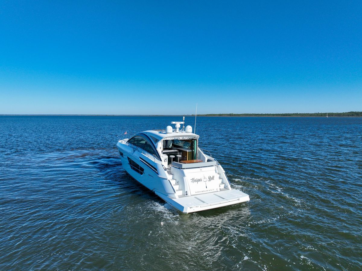 2020 Cruisers Yachts 59 