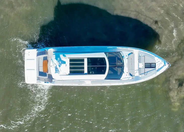 Harper Bell Yacht Photos Pics 2020 Cruisers Yachts- HARPER BELL-