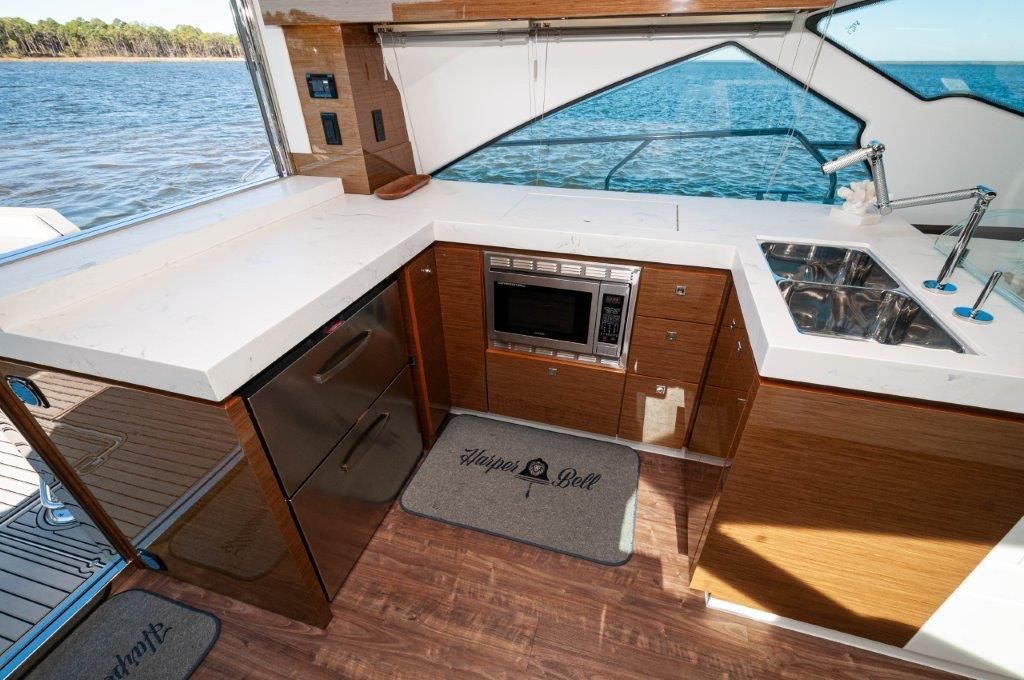 2020 Cruisers Yachts 59 
