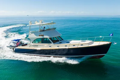 Hinckley Talaria 55 FB