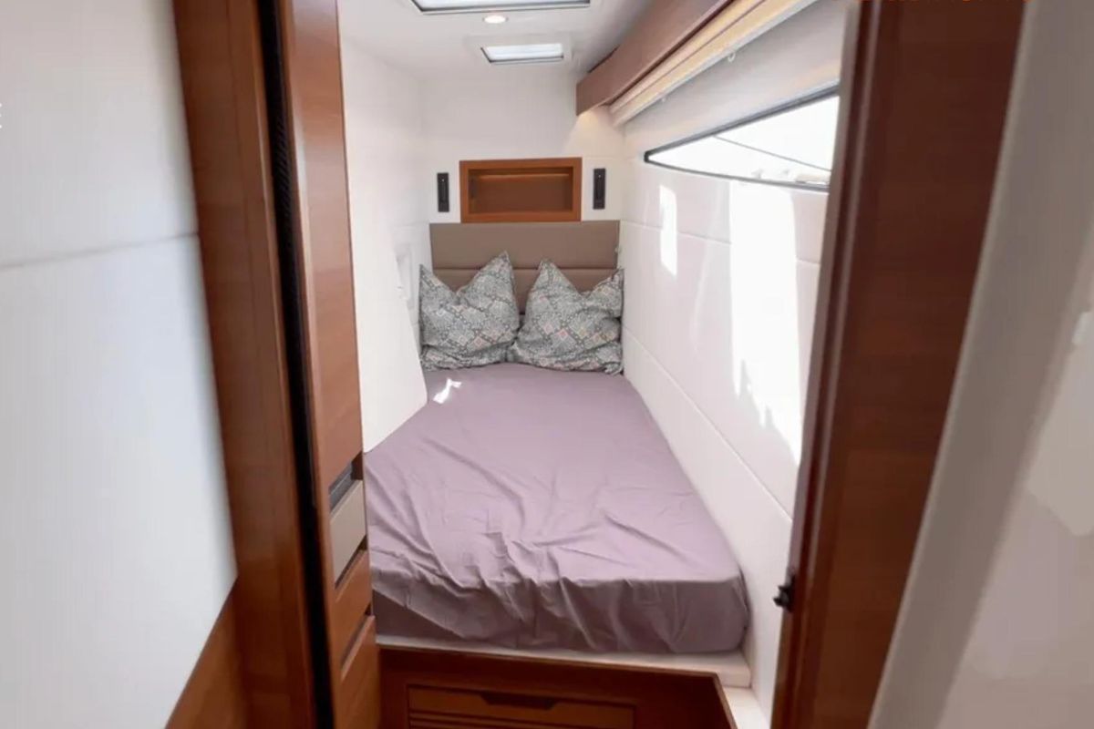 2025 HH Catamarans 43 