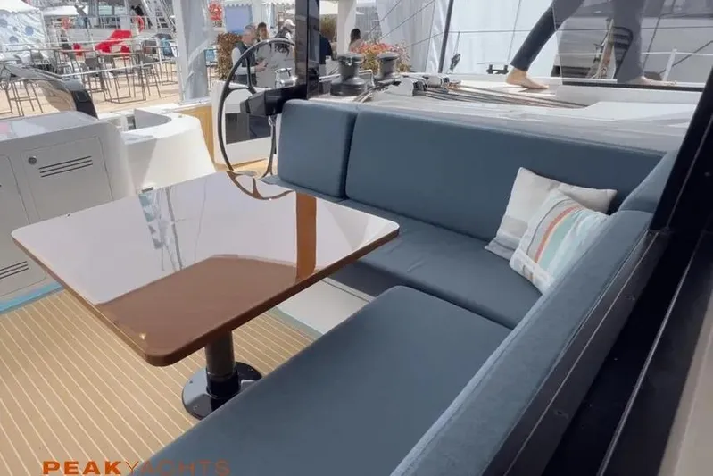 Hoku'au Yacht Photos Pics 