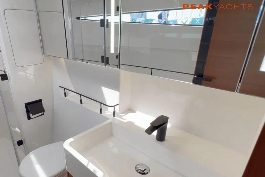 2025 HH Catamarans 43 