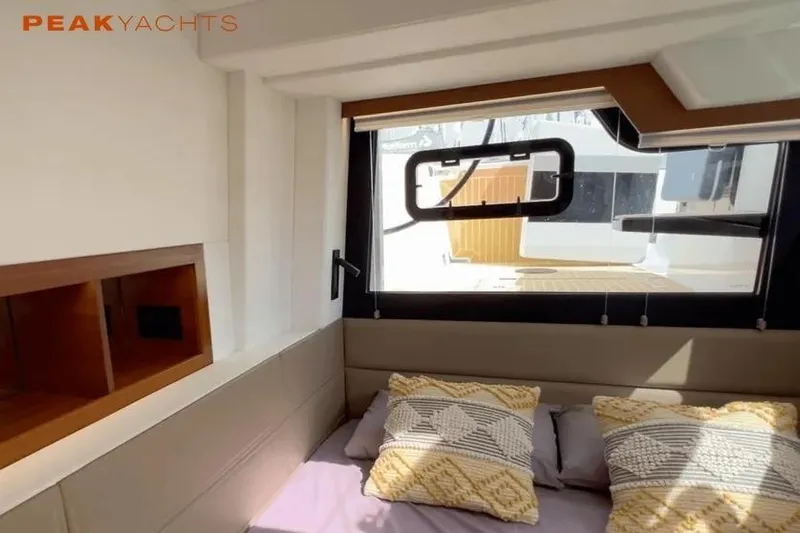 Hoku'au Yacht Photos Pics HH44-06