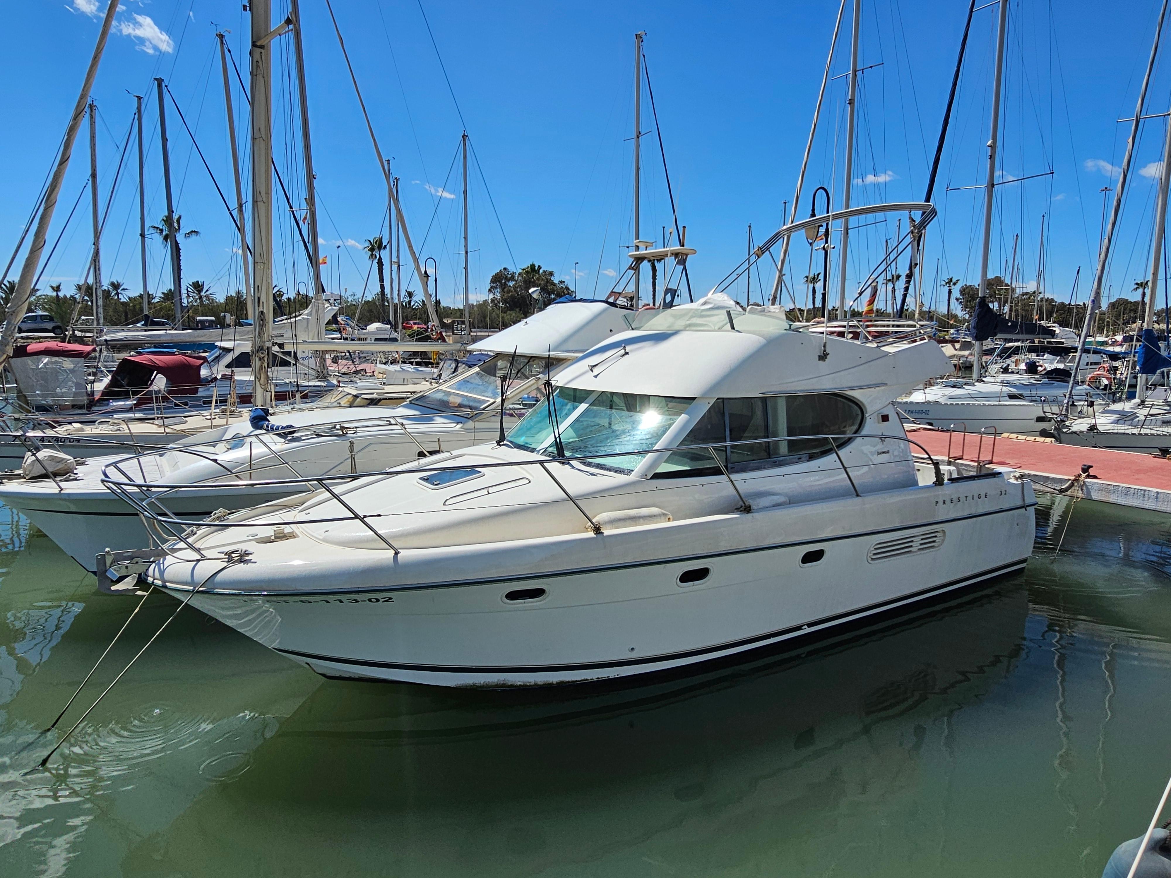 Used Jeanneau Prestige 32 in Alicante - iNautia