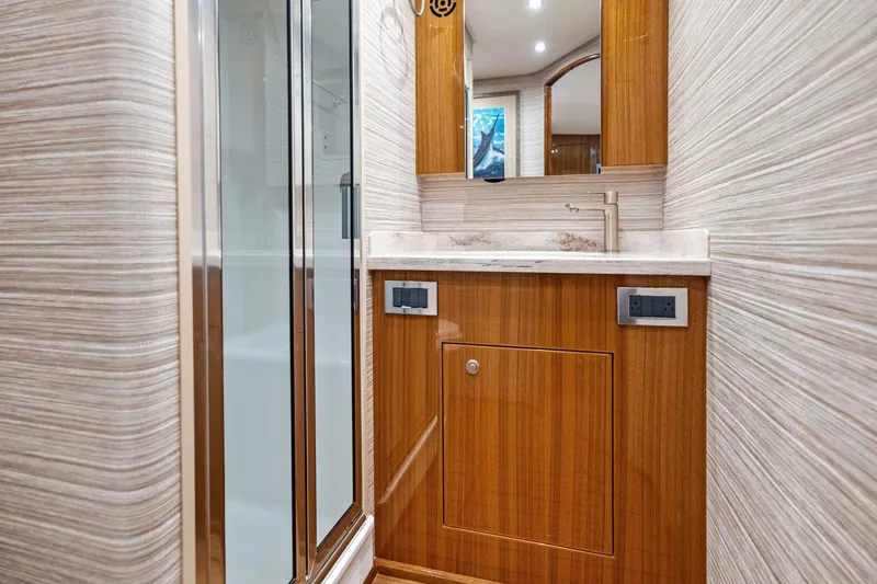 Quality Time Yacht Photos Pics 