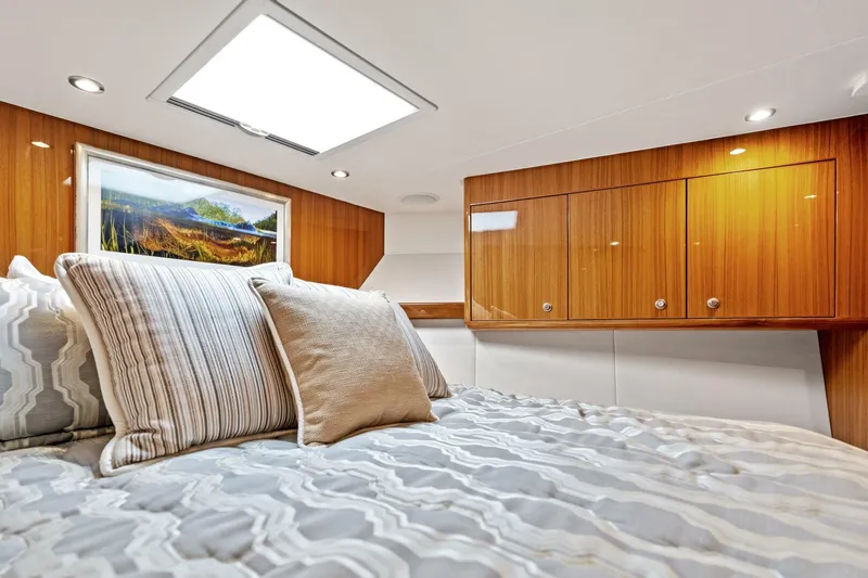 Quality Time Yacht Photos Pics 