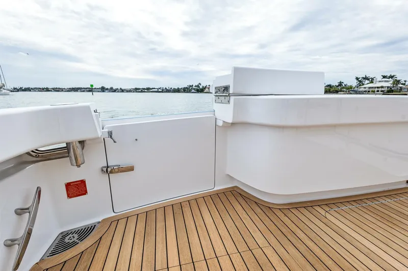 Quality Time Yacht Photos Pics 