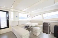 2015 - Leopard 48 - Salon