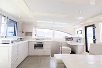 2015 - Leopard 48 - Salon