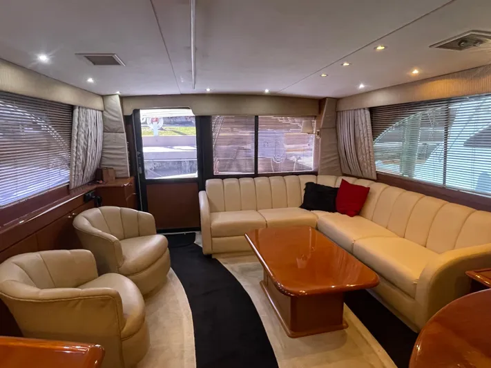 Escape Yacht Photos Pics 