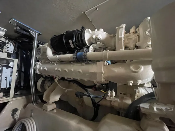 Escape Yacht Photos Pics 