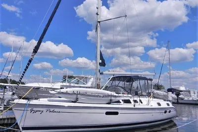 2003 Hunter Passage 420