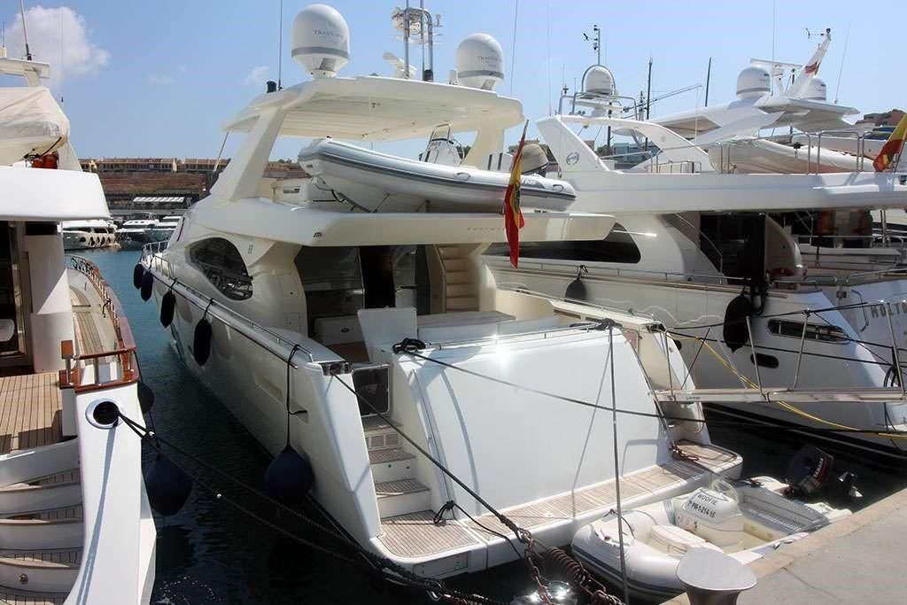 2006 Ferretti Yachts 78 