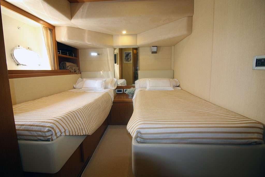 2006 Ferretti Yachts 78 