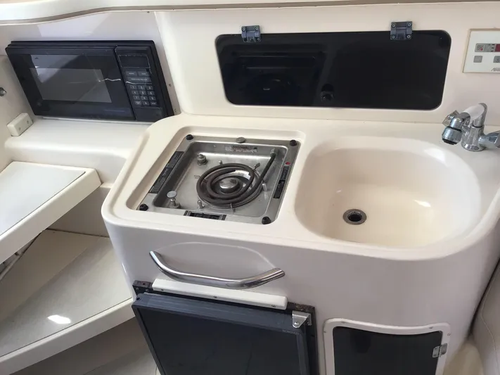 Squall Yacht Photos Pics 