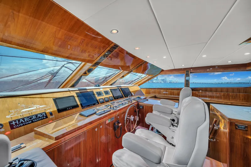  Yacht Photos Pics 101' Hargrave