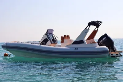 2025 Tiger Marine 750 Top Line