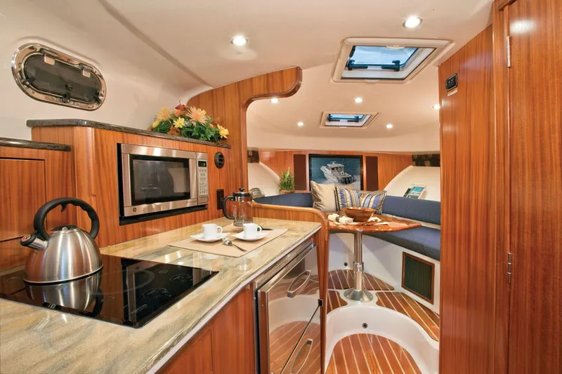  Yacht Photos Pics Manufacturer Provided Image