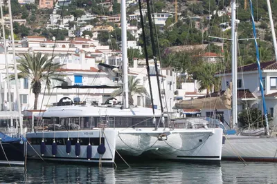 2012 Lagoon 620