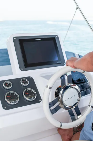 Fat Bob Yacht Photos Pics 