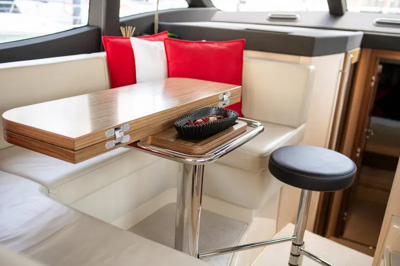 Fat Bob Yacht Photos Pics 