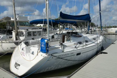 Beneteau Oceanis 381