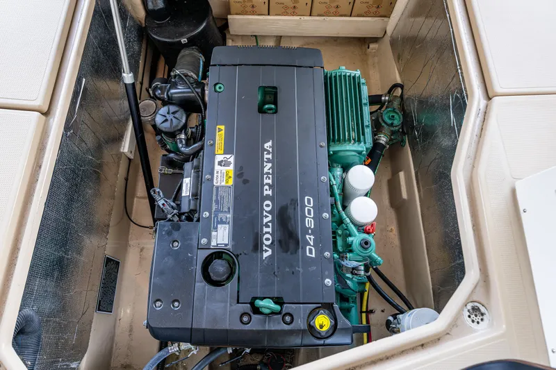 The Western Yacht Photos Pics Volvo Penta D4-300 engine in 2014 Ranger Tugs R-31CB boat.