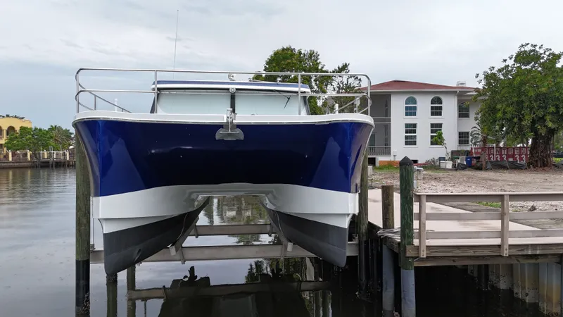 Thunder Yacht Photos Pics 