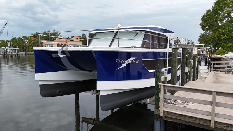 Thunder Yacht Photos Pics 