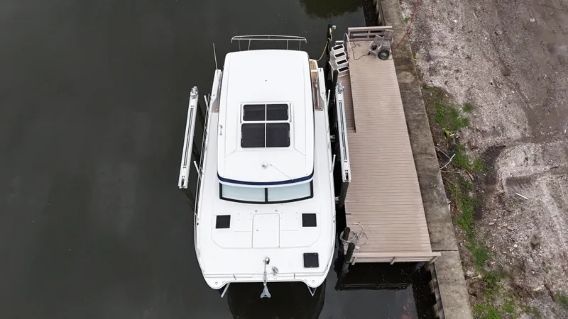 Thunder Yacht Photos Pics 