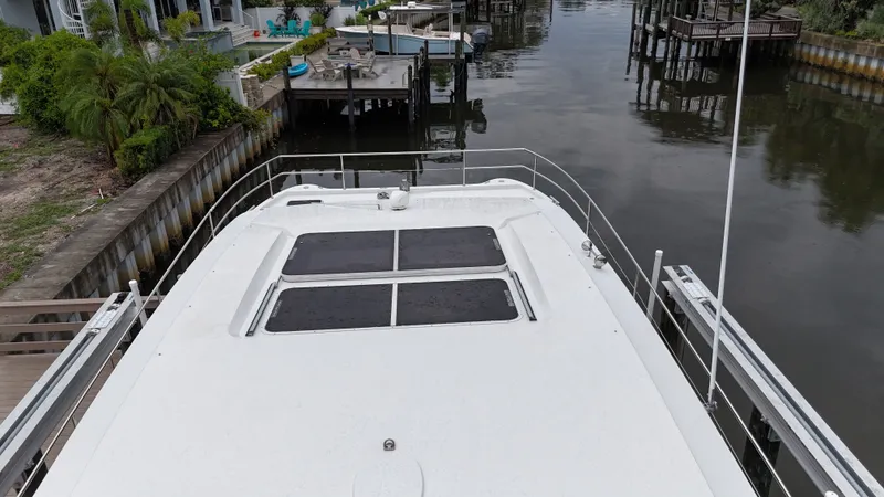 Thunder Yacht Photos Pics 