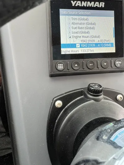 Thunder Yacht Photos Pics 