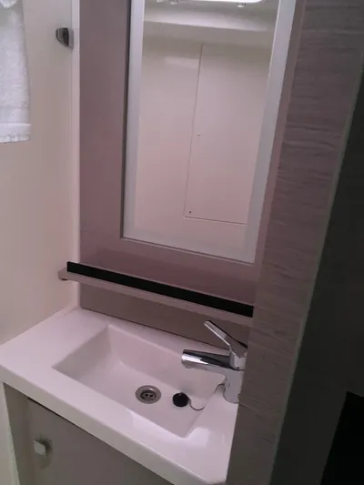 Thunder Yacht Photos Pics 