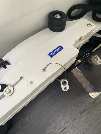 Thunder Yacht Photos Pics 