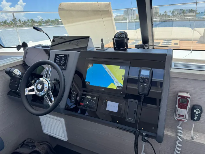 Bebe Yacht Photos Pics 