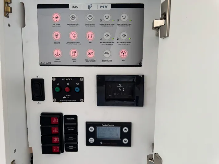 Bebe Yacht Photos Pics 