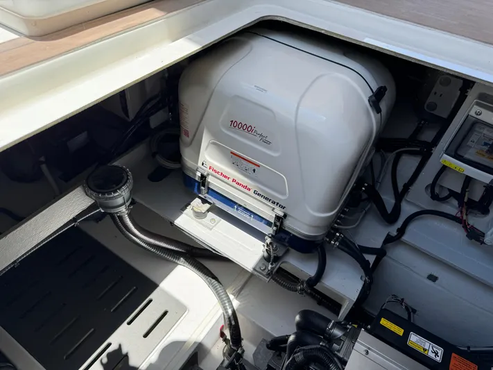 Bebe Yacht Photos Pics 