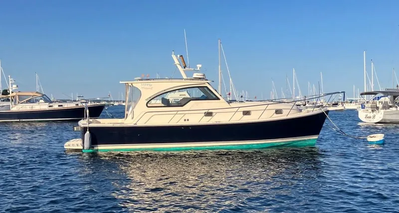 Respite Yacht Photos Pics 