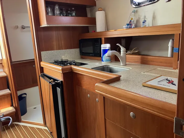 Respite Yacht Photos Pics 