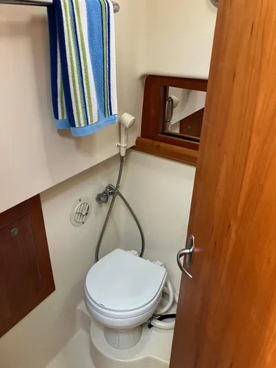 Respite Yacht Photos Pics 