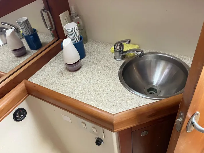 Respite Yacht Photos Pics 